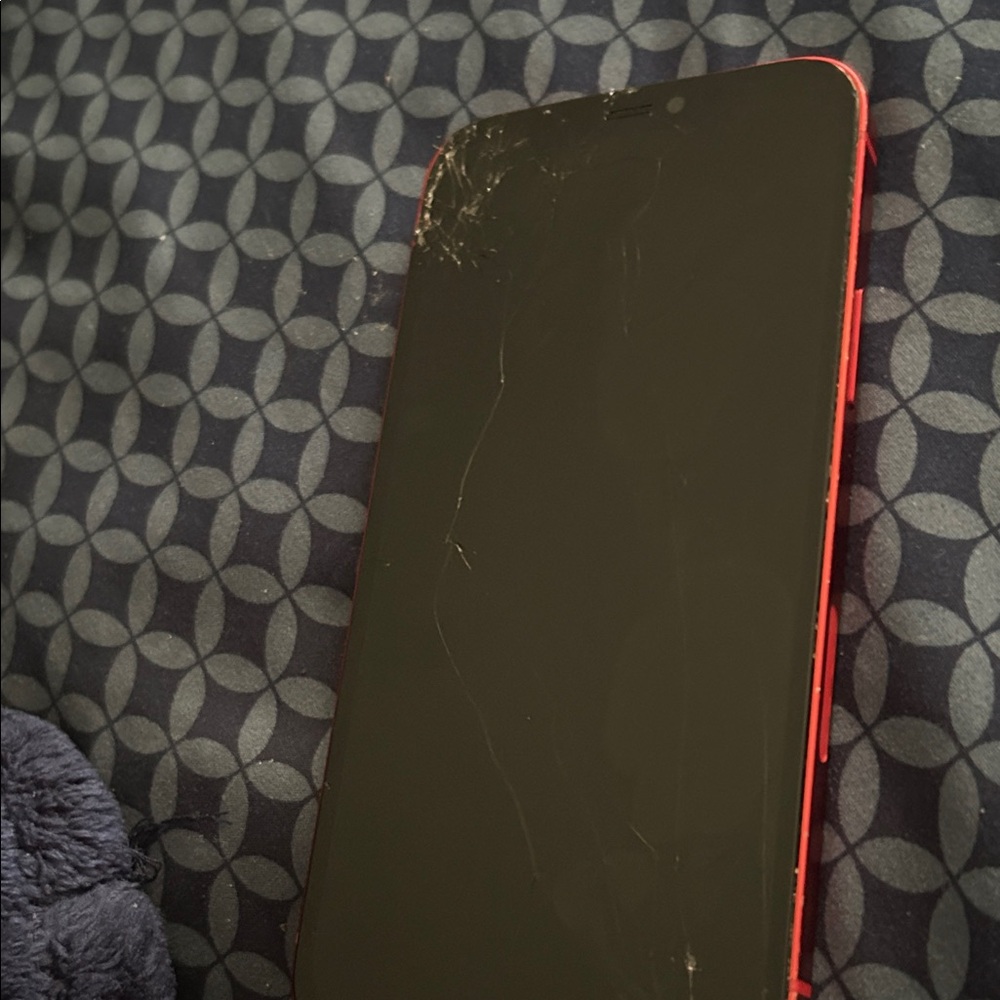 Red Smartphone - Picture 4 of 4
